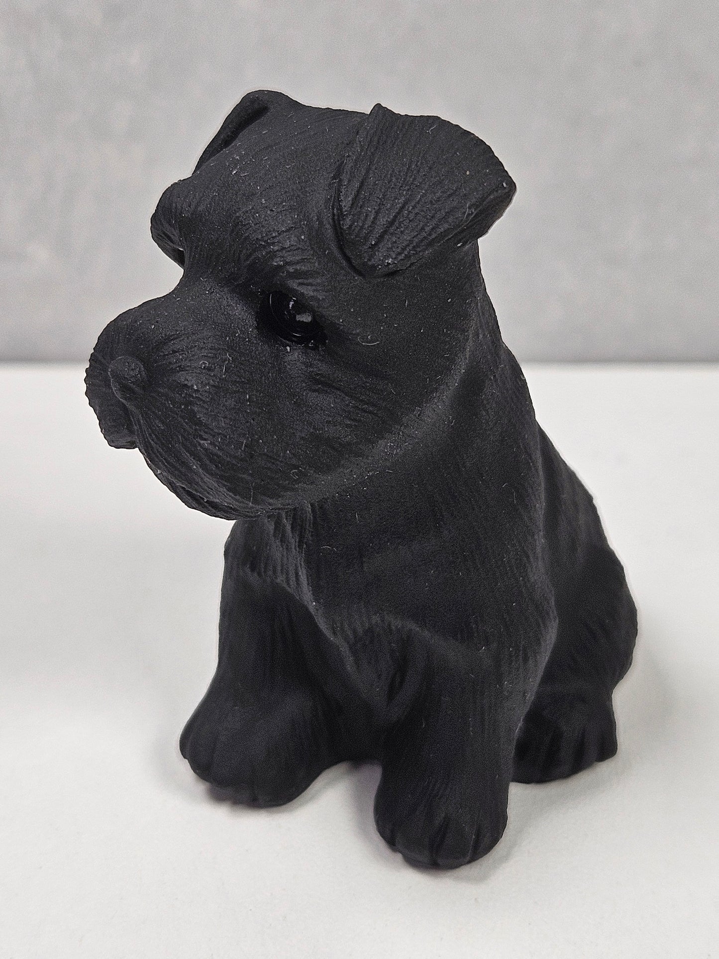 Zwarte obsidiaan Schnauzer