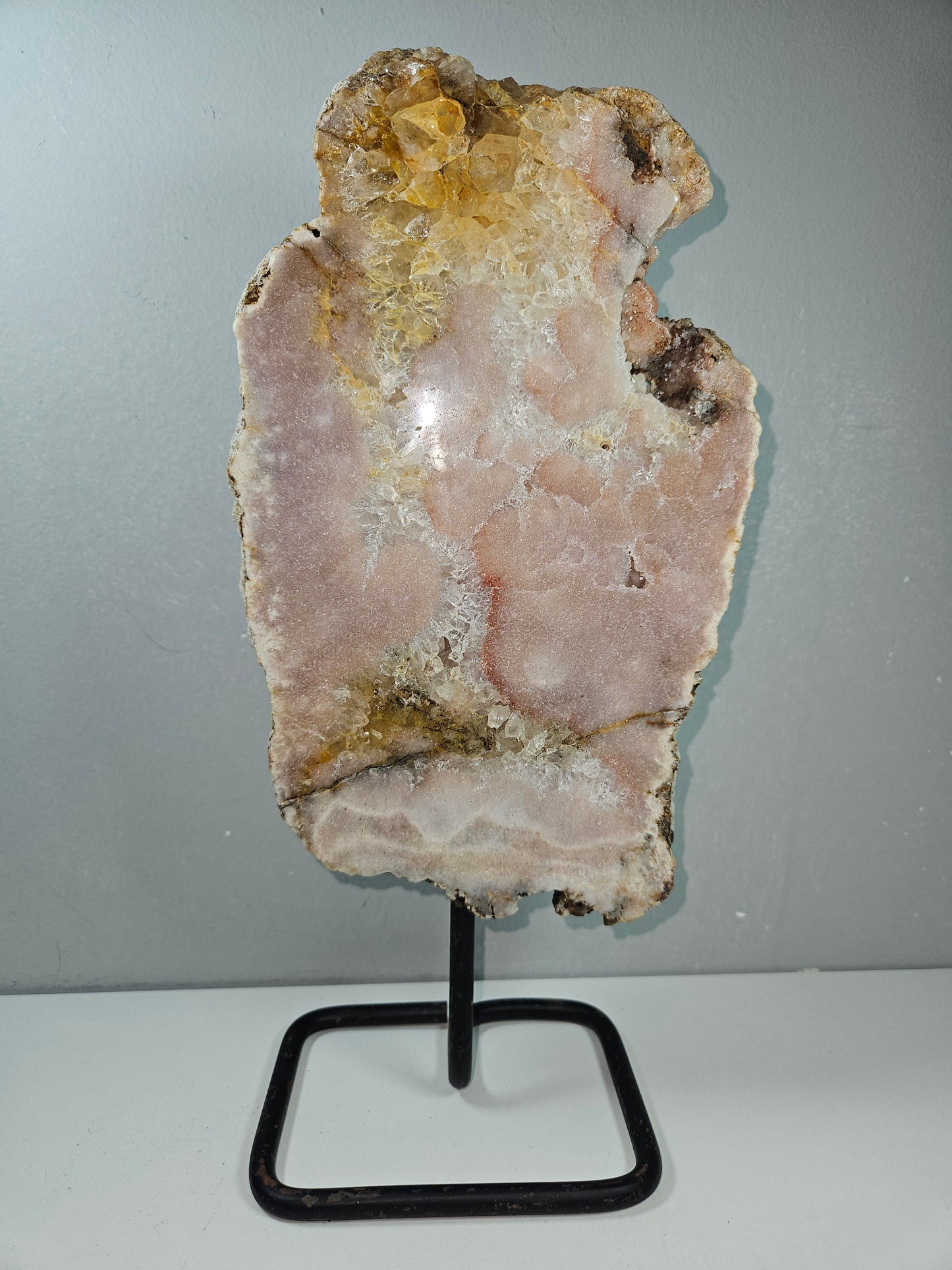 Roze amethist op standaard 1726 gram