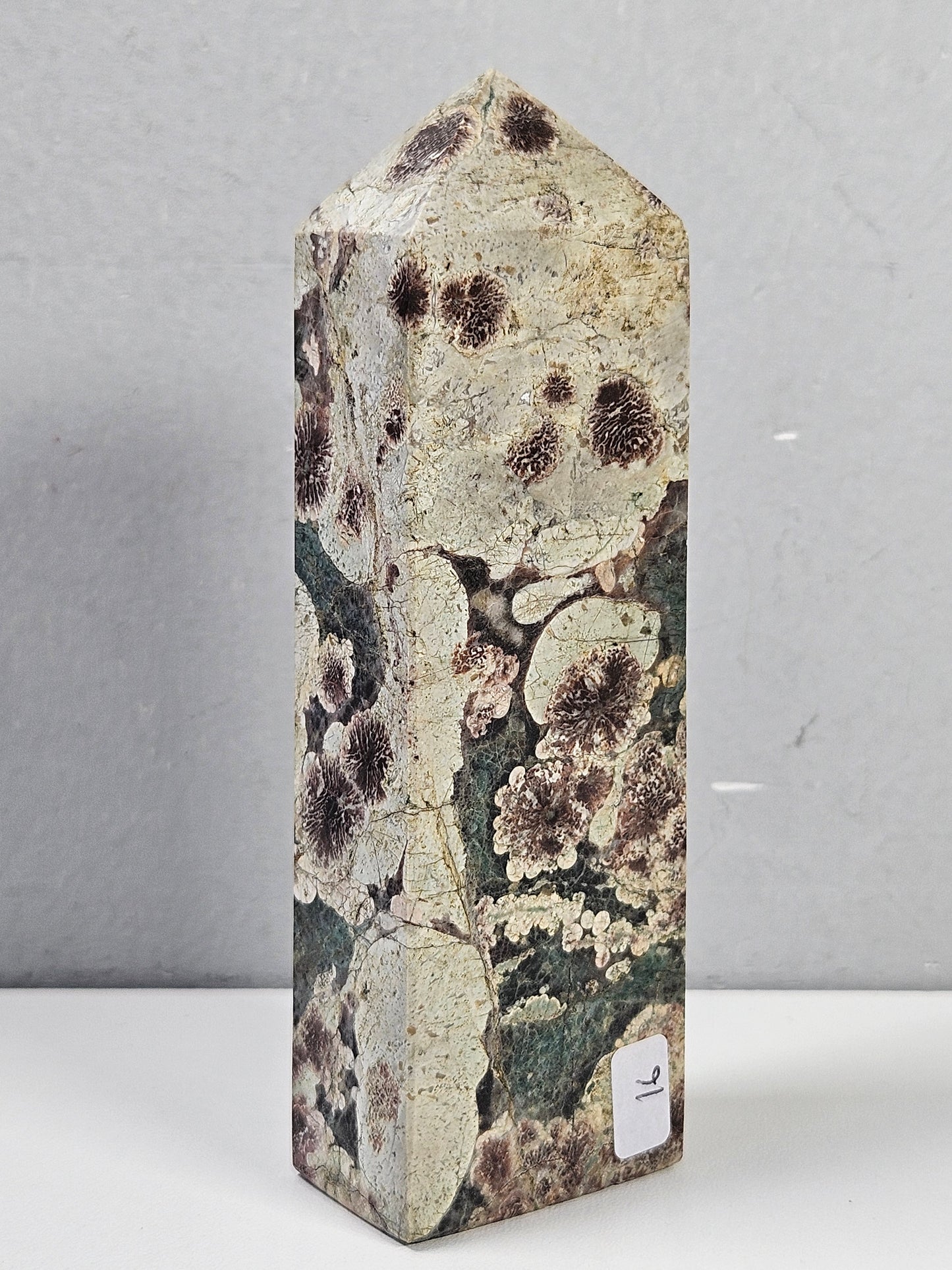 Groene bloemjaspis toren 249 gram