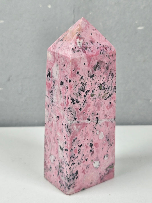 Peruaanse rhodoniet toren 191 gram