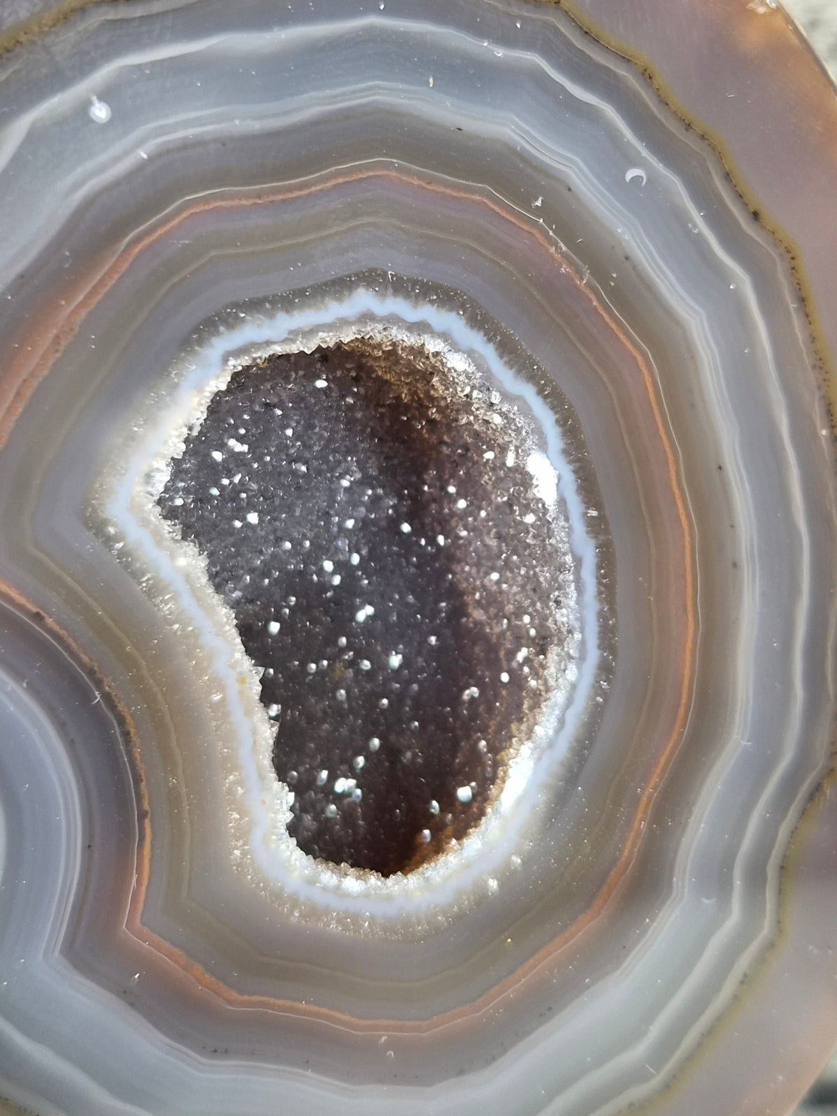 Agaat Geode op Standaard 1010 gram