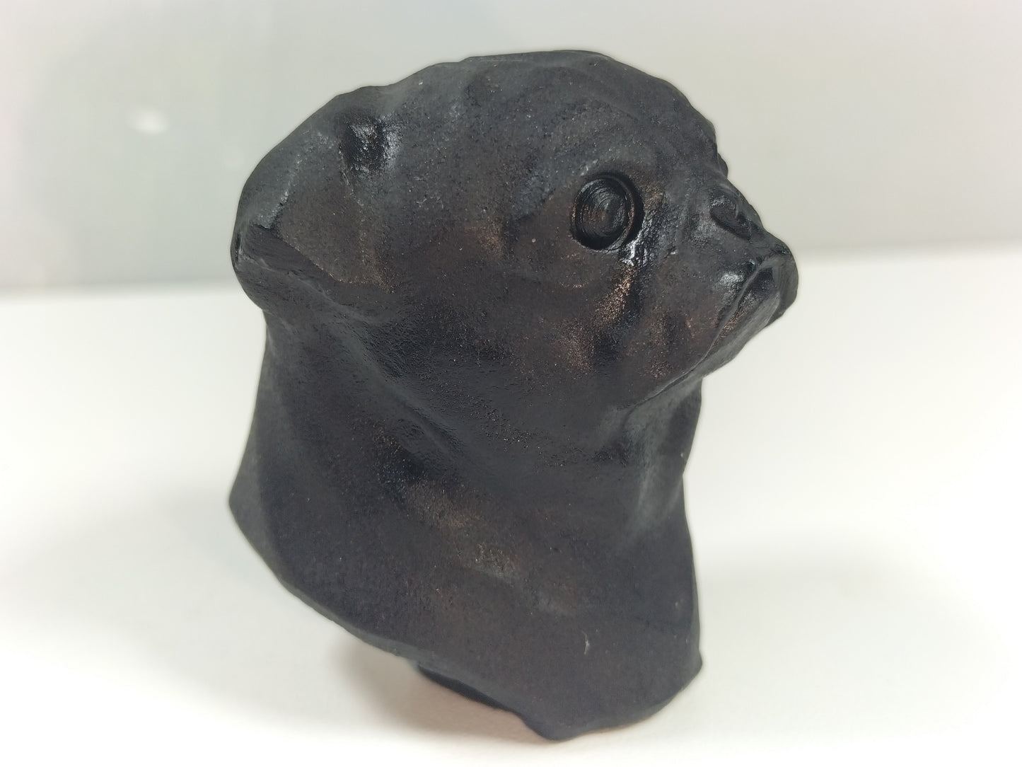 Obsidiaan mopshondje