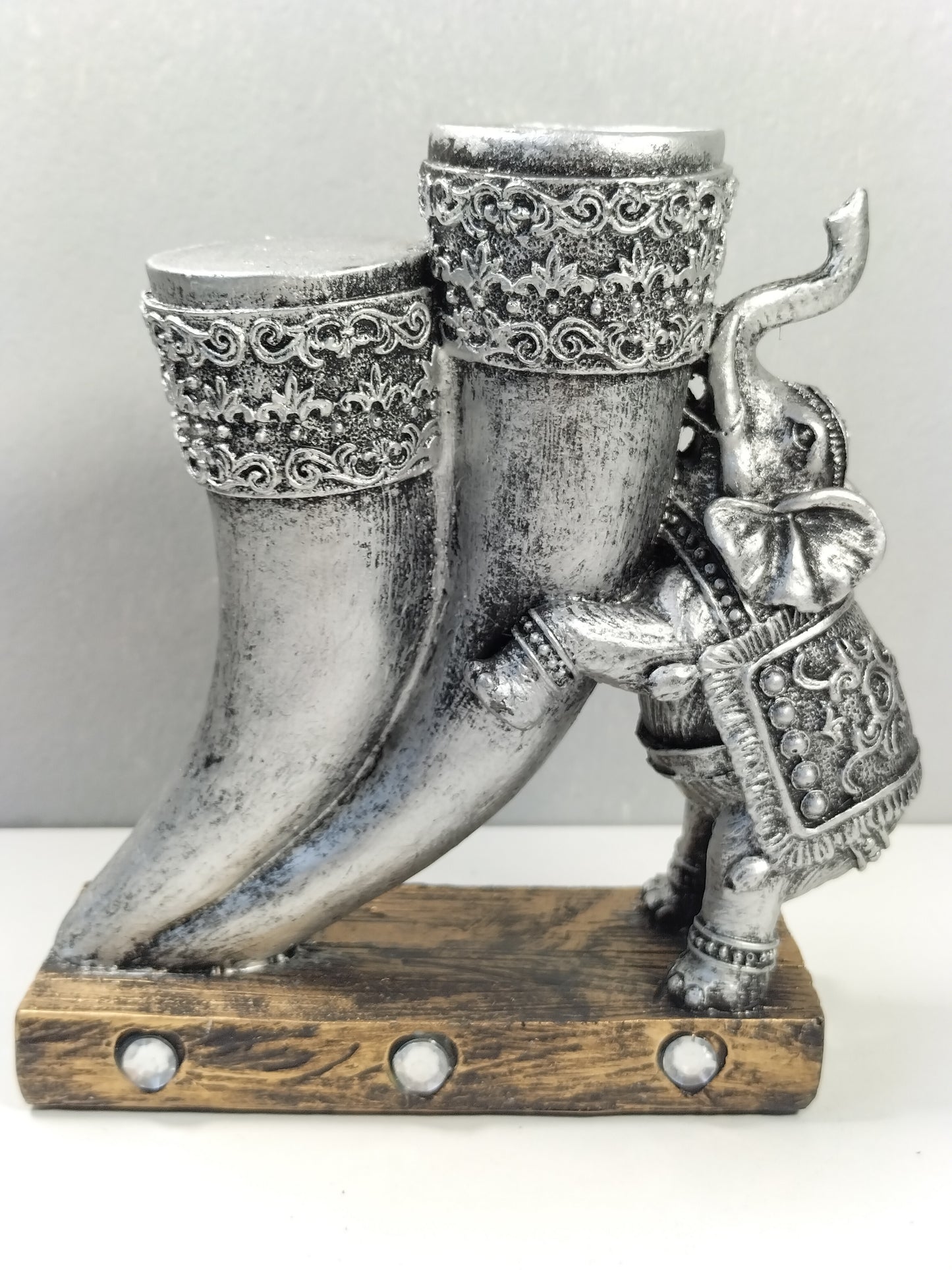 Olifant met hoorns houder Zilver