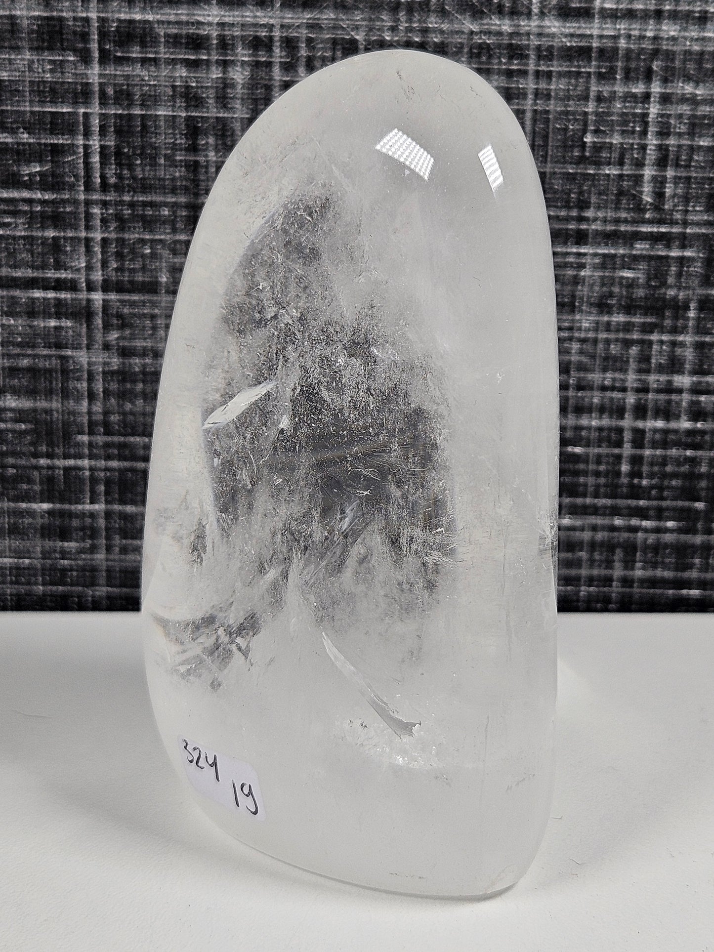 Bergkristal sculptuur 324 gram