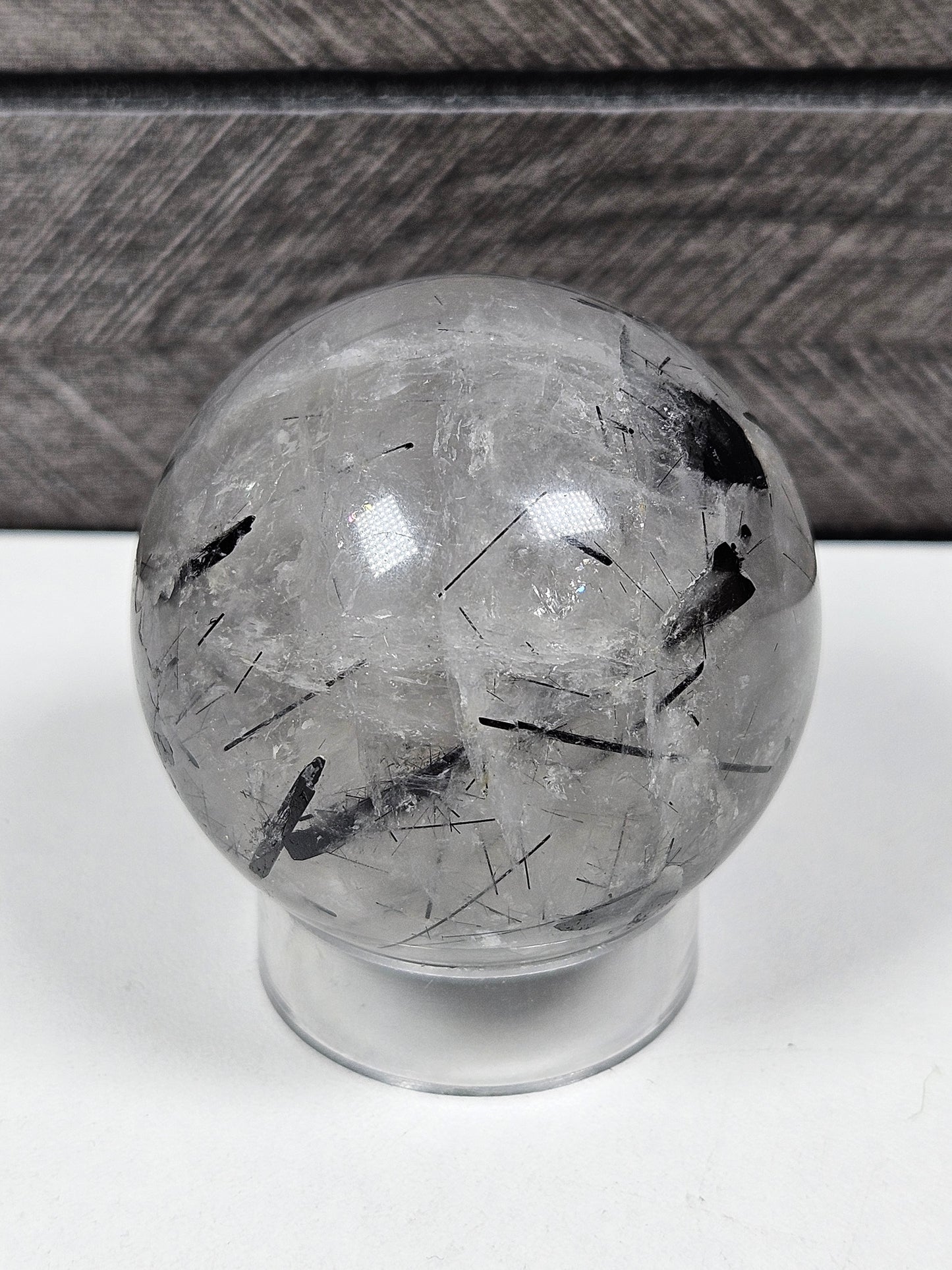 Zwarte toermalijn/kwarts bol 136 gram