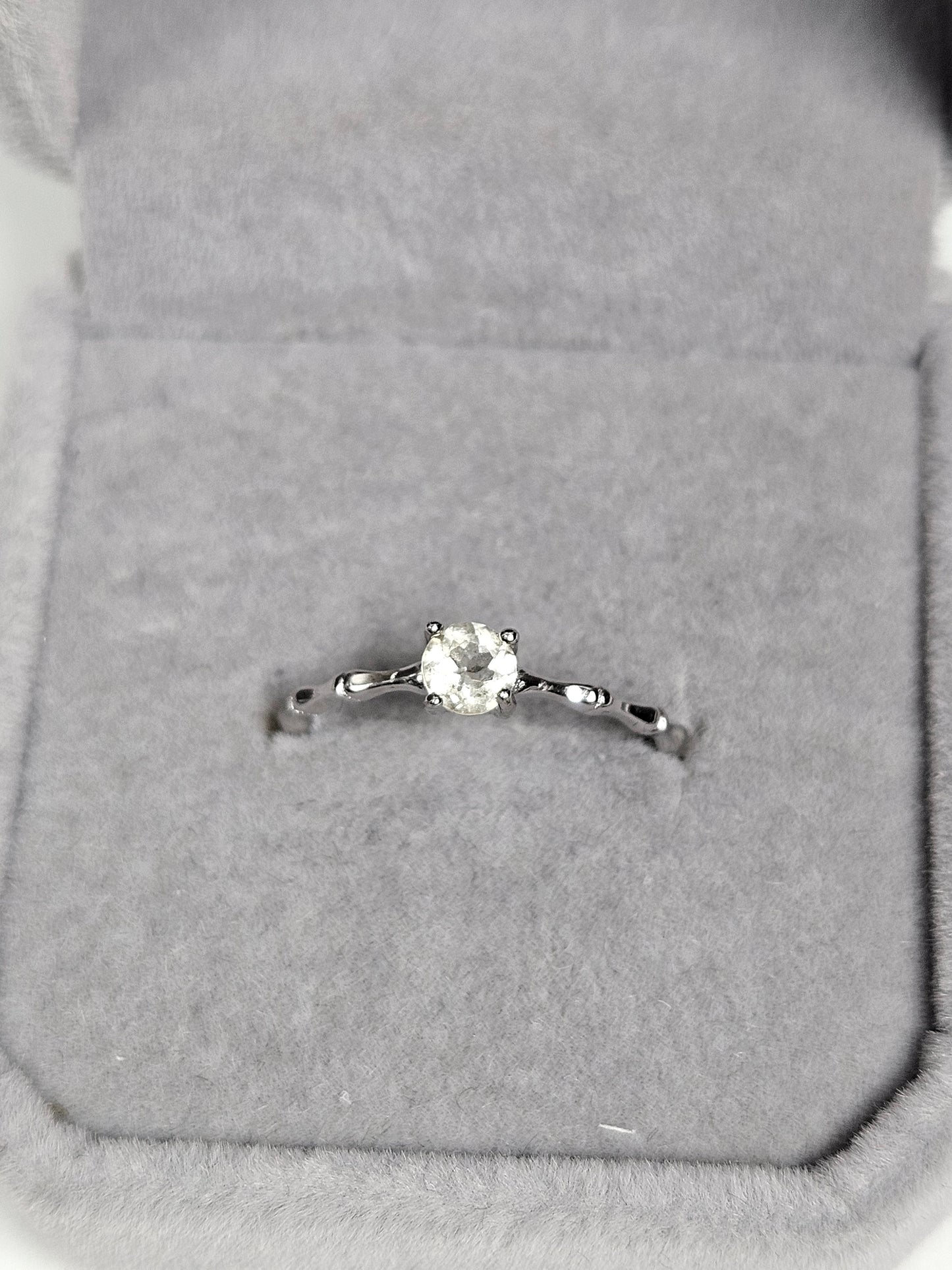 Bergkristal s925(zilver) verstelbare ring nr39