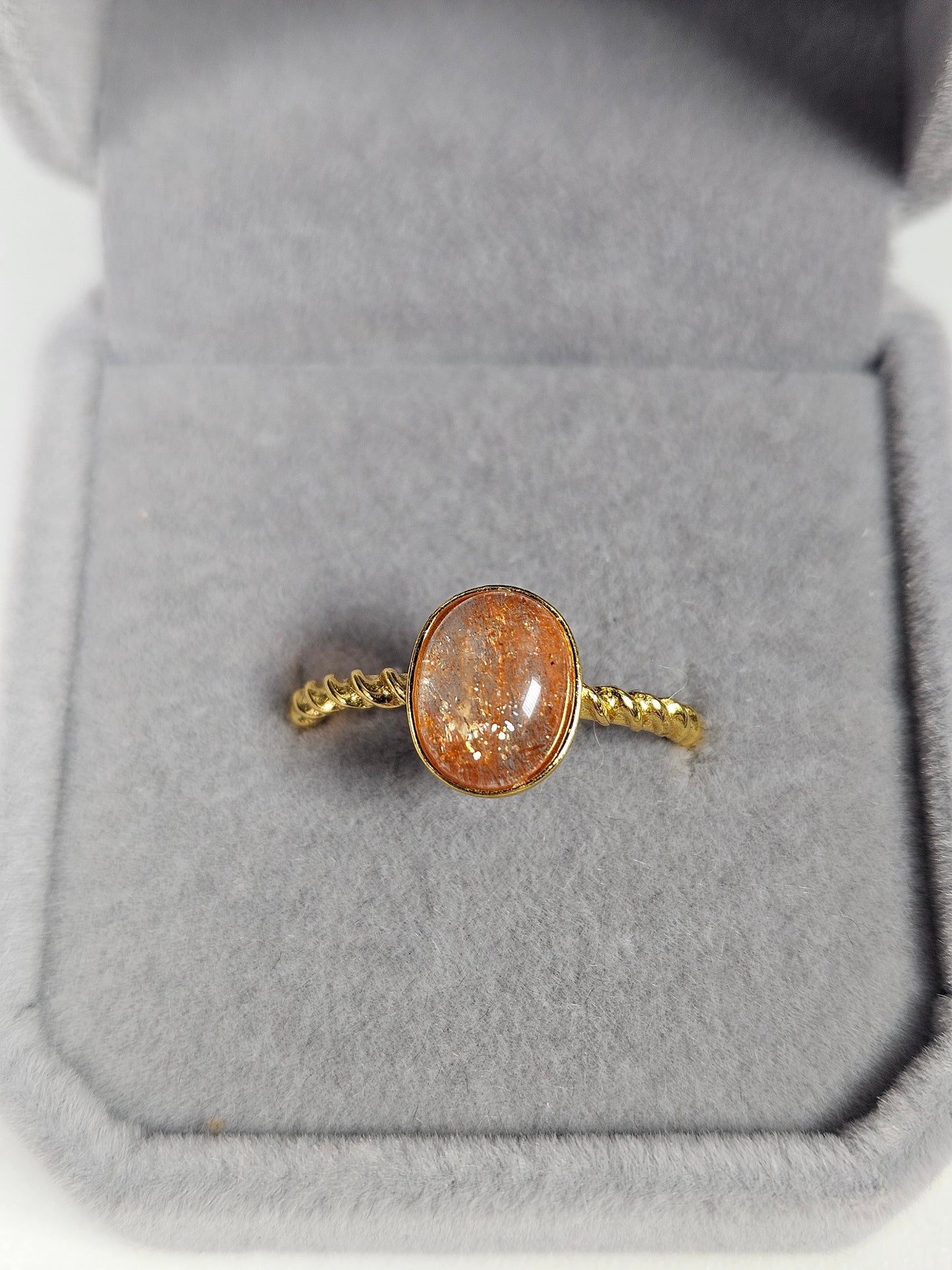 Zonnesteen s925(verguld) verstelbare ring nr61