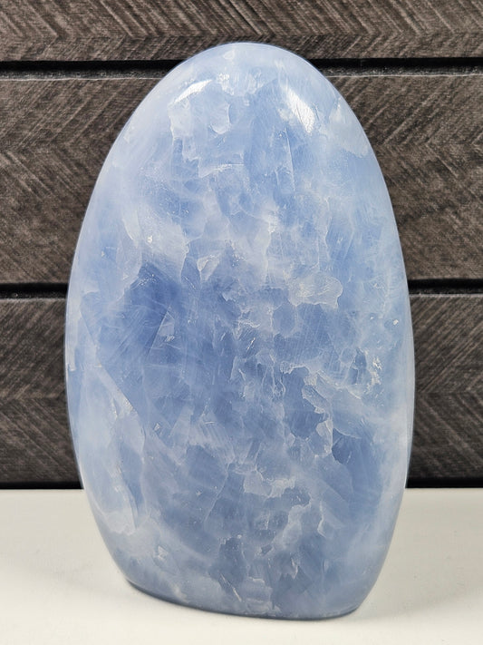Blauwe calciet sculptuur 380 gram