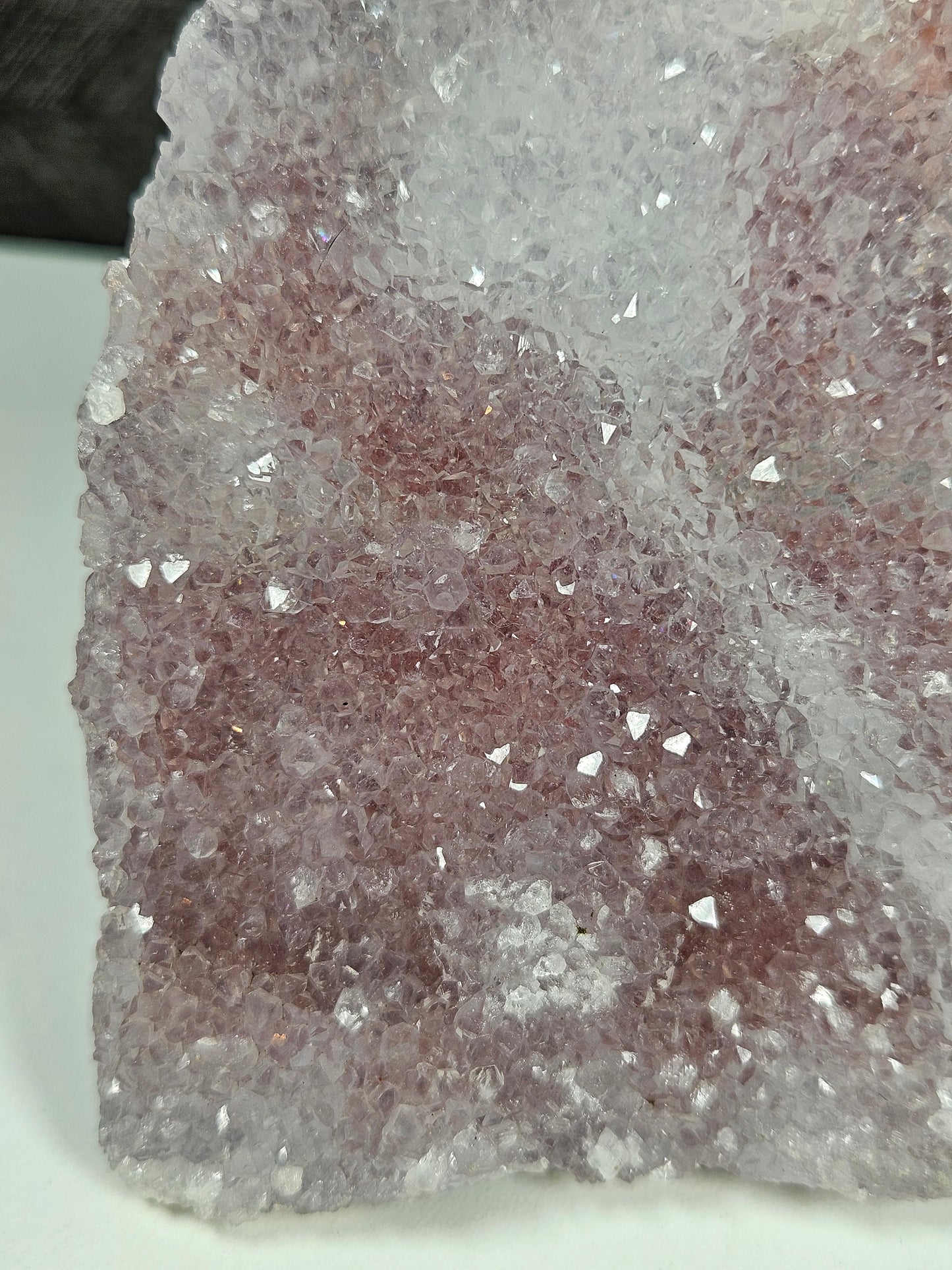 Roze chalcedoon op standvlak 2132 gram