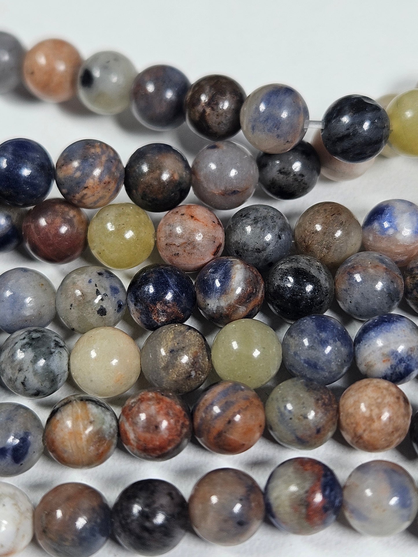 Sodaliet kralenstreng 6mm