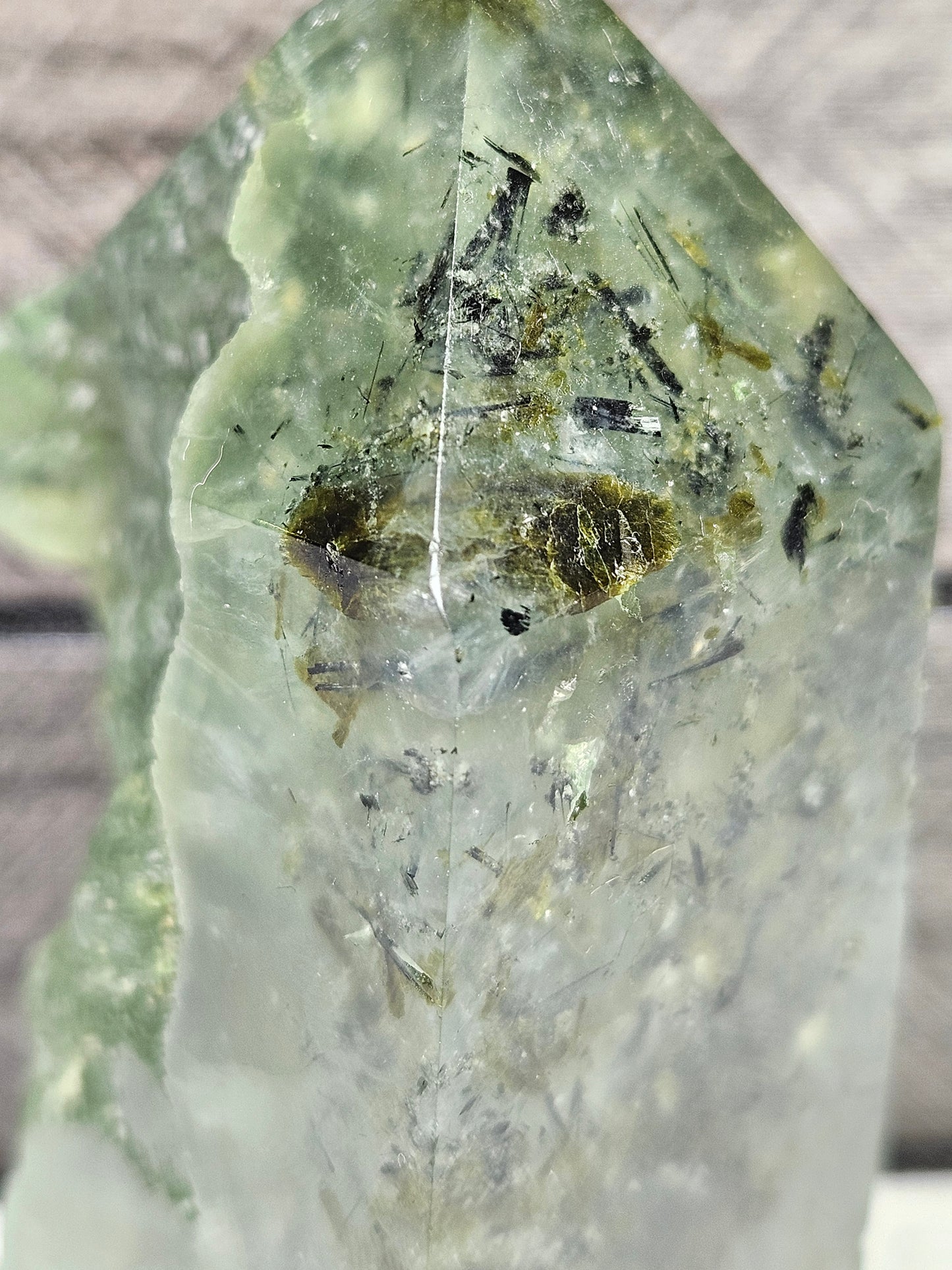 Prehniet toren 231 gram