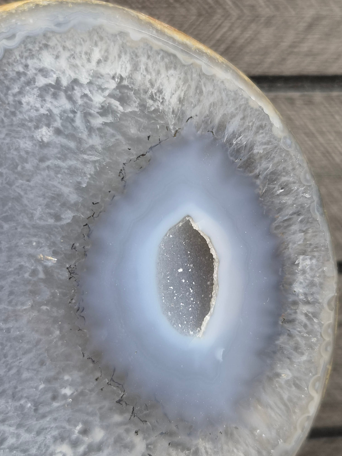 Agaat Geode op standaard 554 gram
