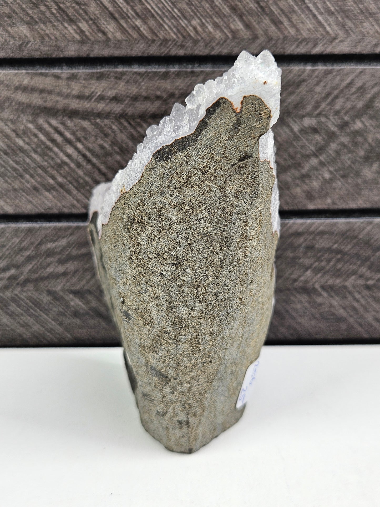 Roze chalcedoon op standvlak 256 gram