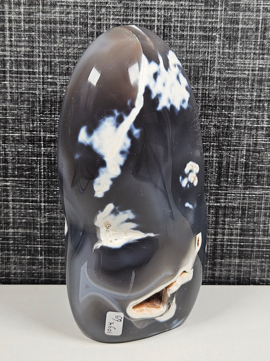 Orka agaat sculptuur 1094 gram