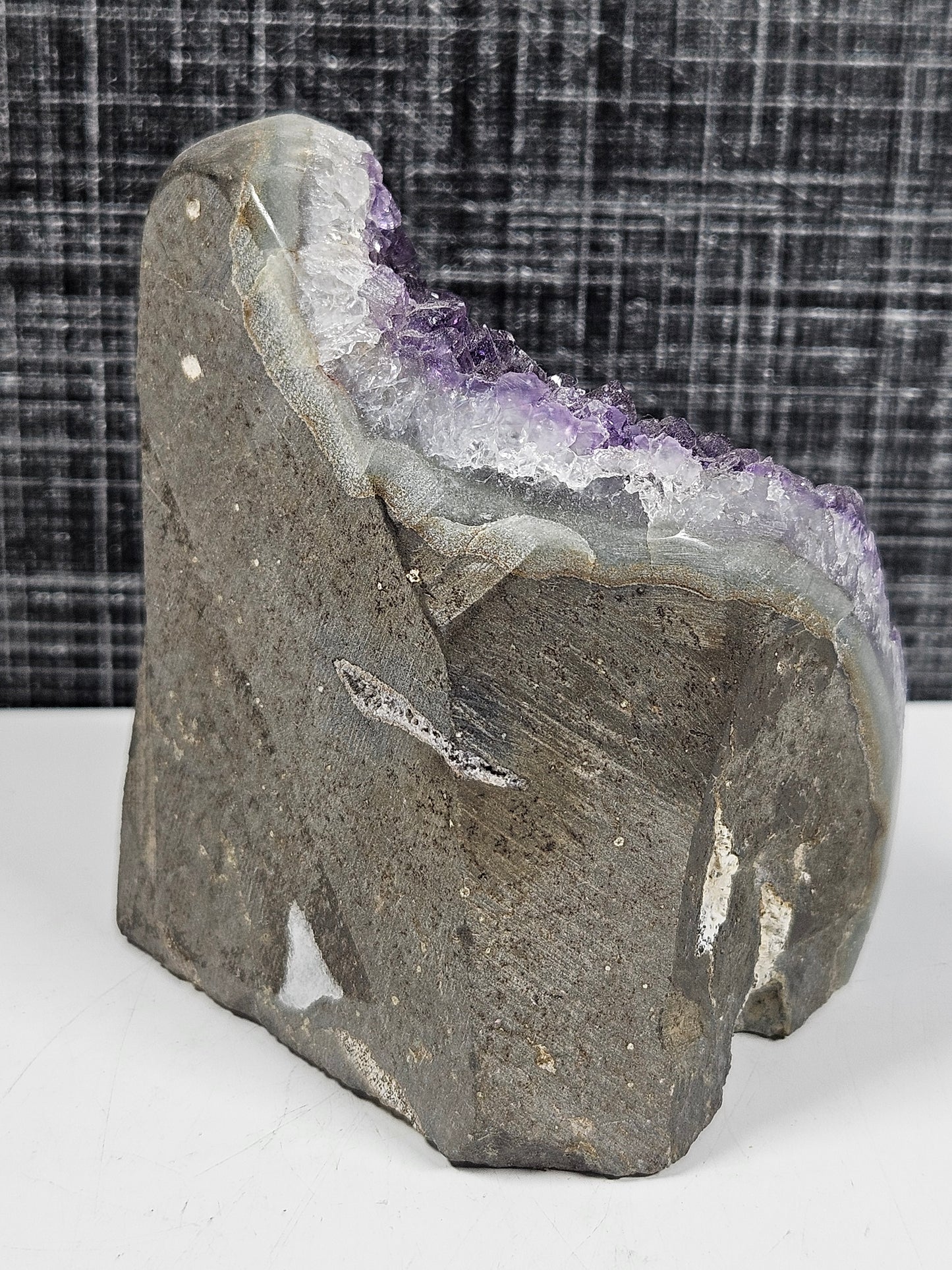 Amethist op standvlak 360 gram