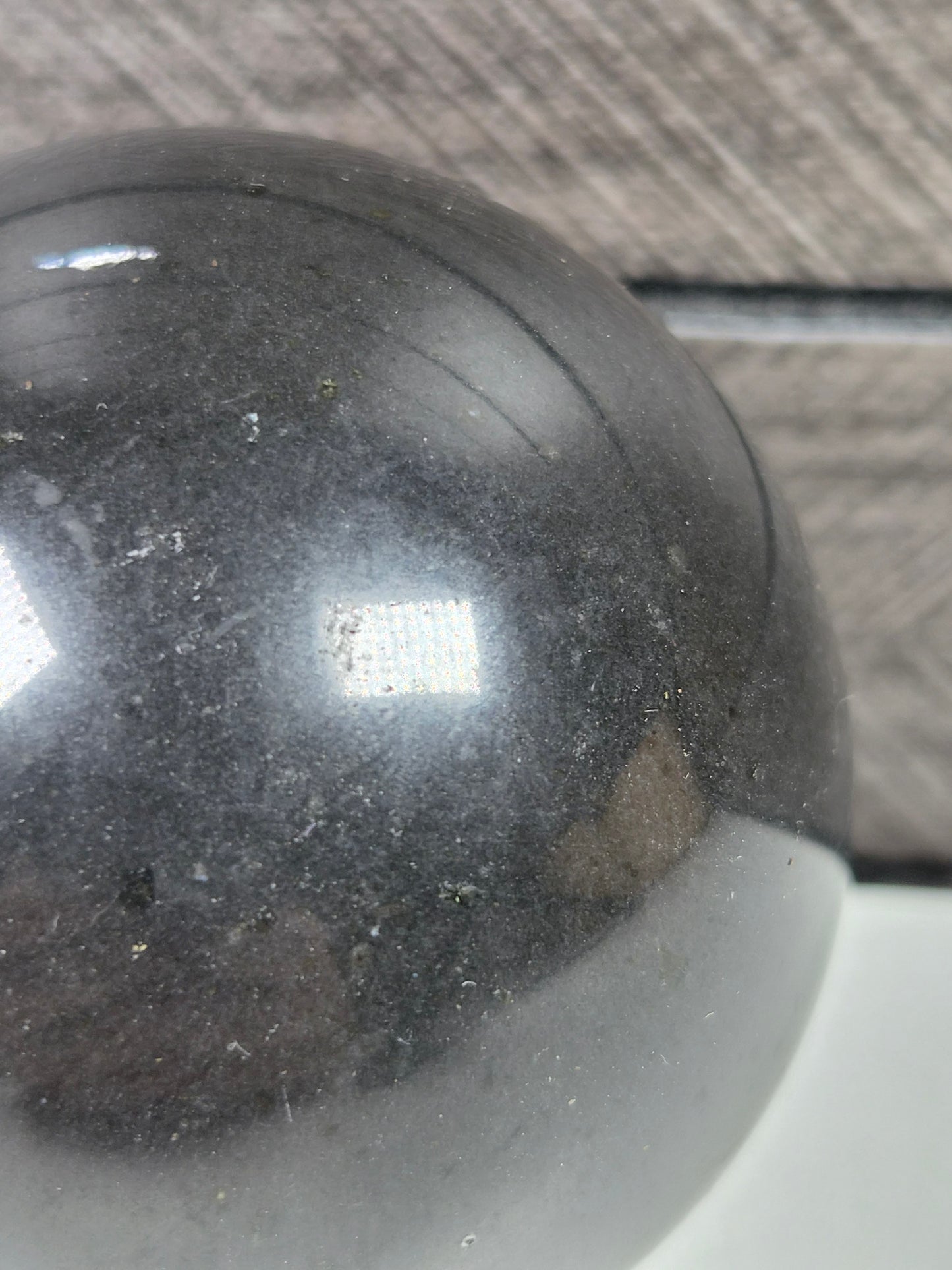 Zwarte Toermalijn bol 364 gram