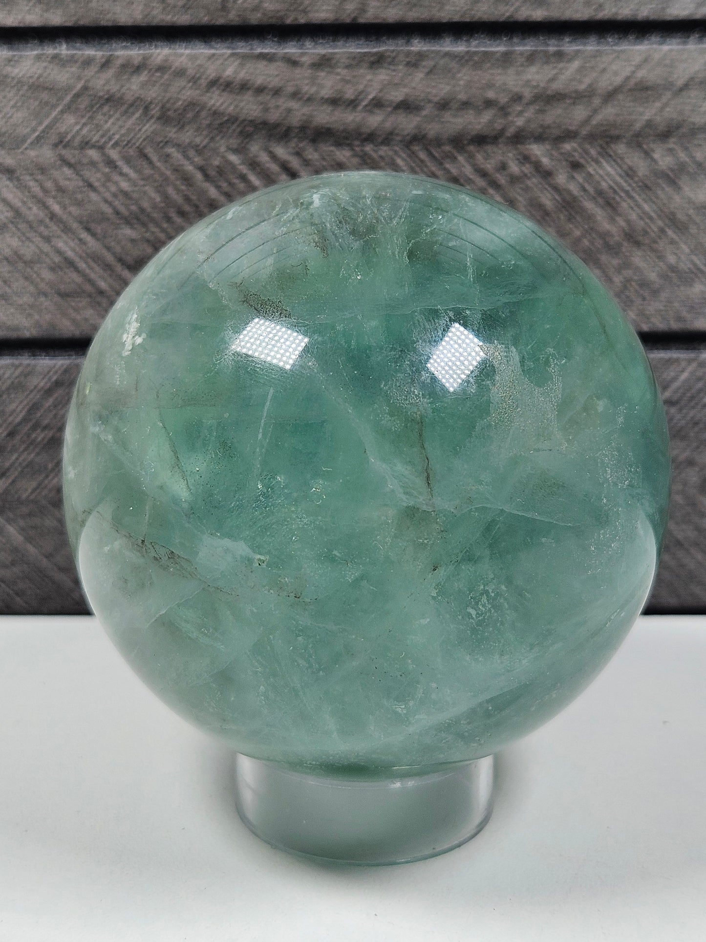 Veder Fluoriet met dendriet bol 588 gram