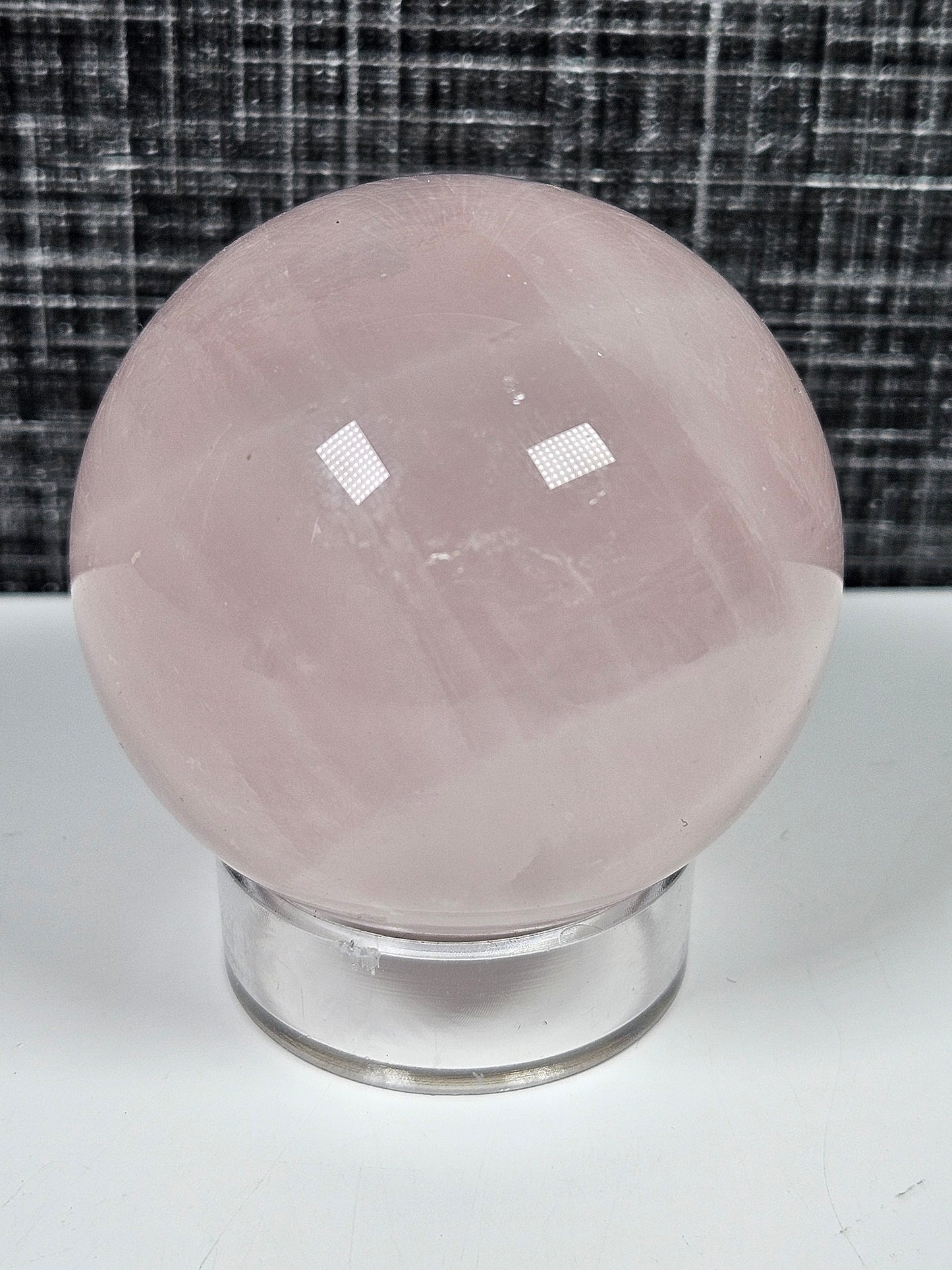Rozenkwarts bol 147 gram