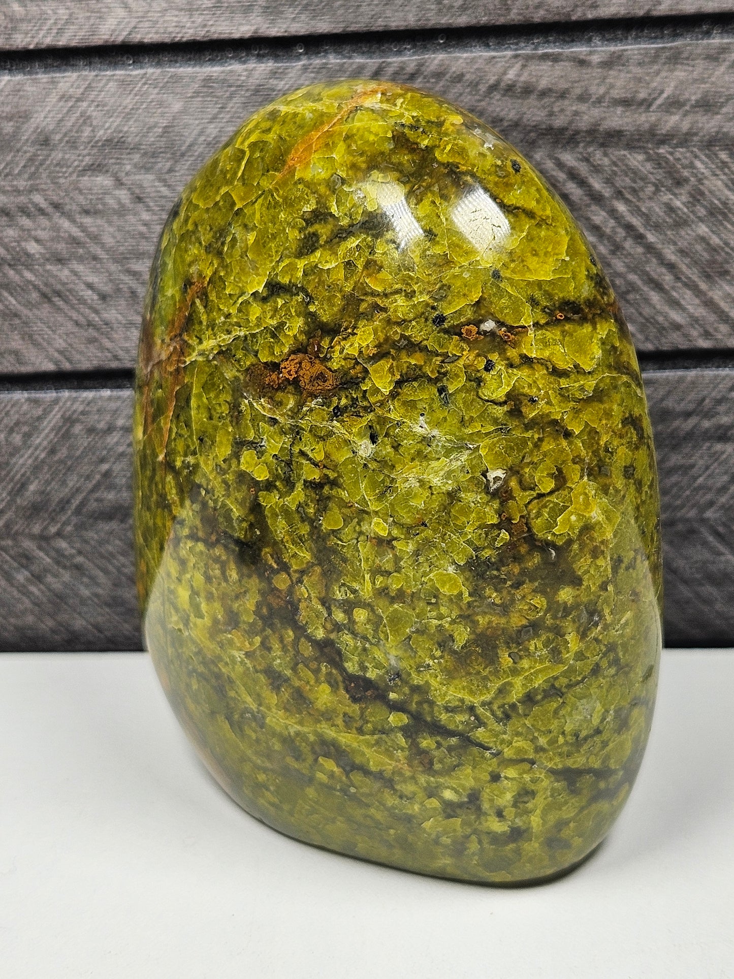 Groene opaal sculptuur 416 gram