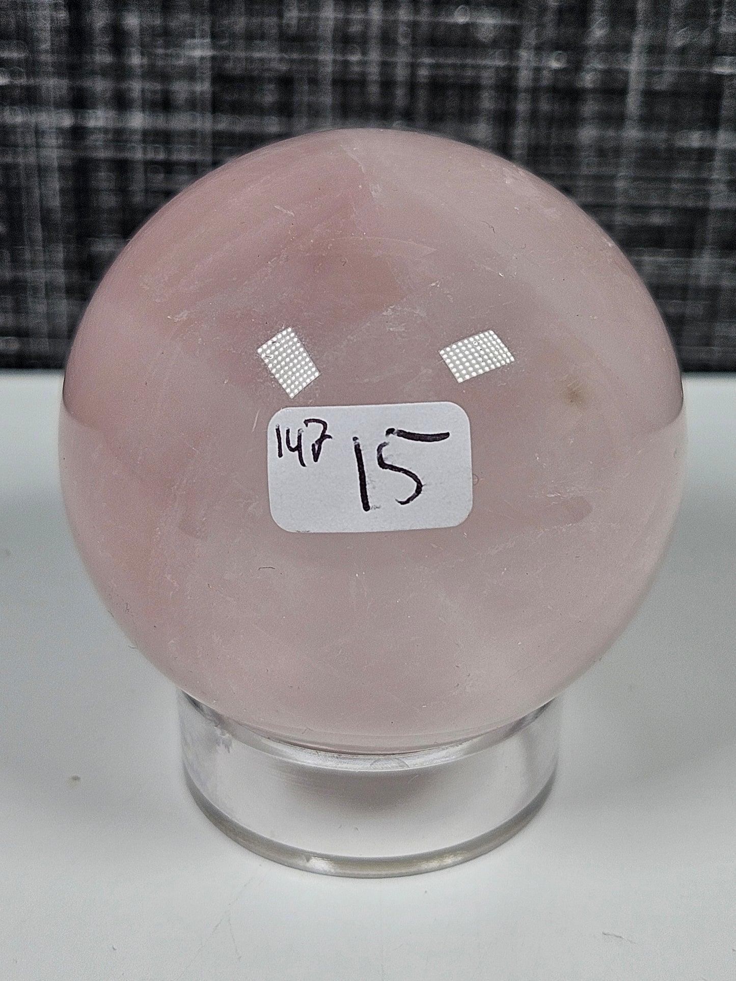 Rozenkwarts bol 147 gram