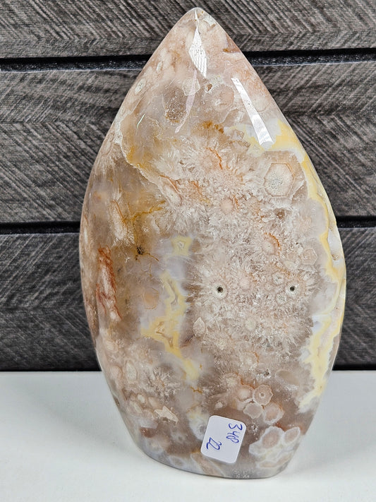 Bloemagaat/Roze amethist sculptuur 348 gram