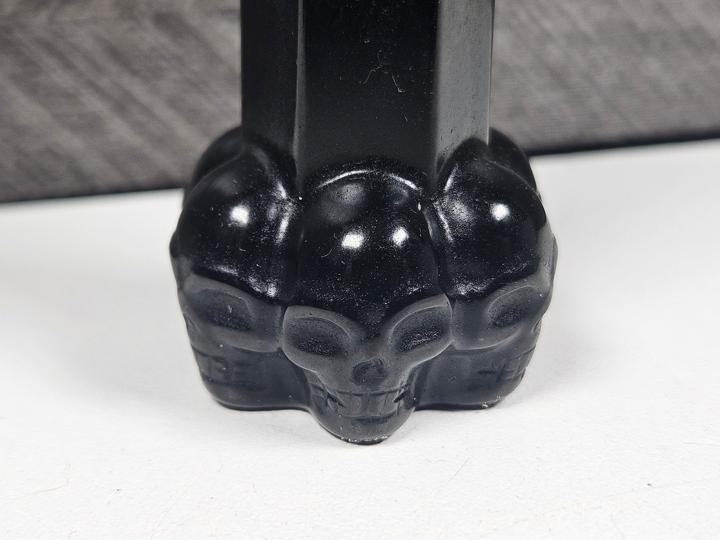 Obsidiaan Toren met Schedels 65 gram