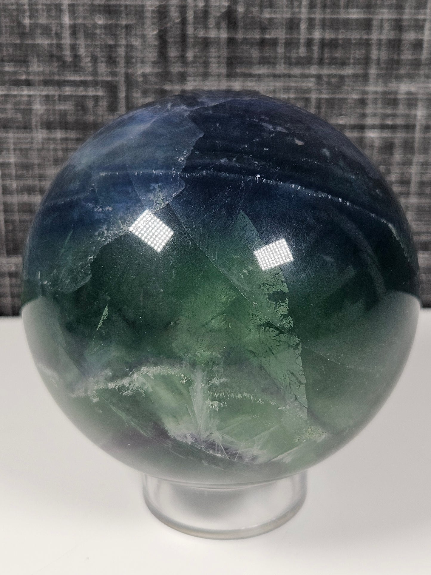 Blauw/groen/paars vederfluoriet bol 544 gram