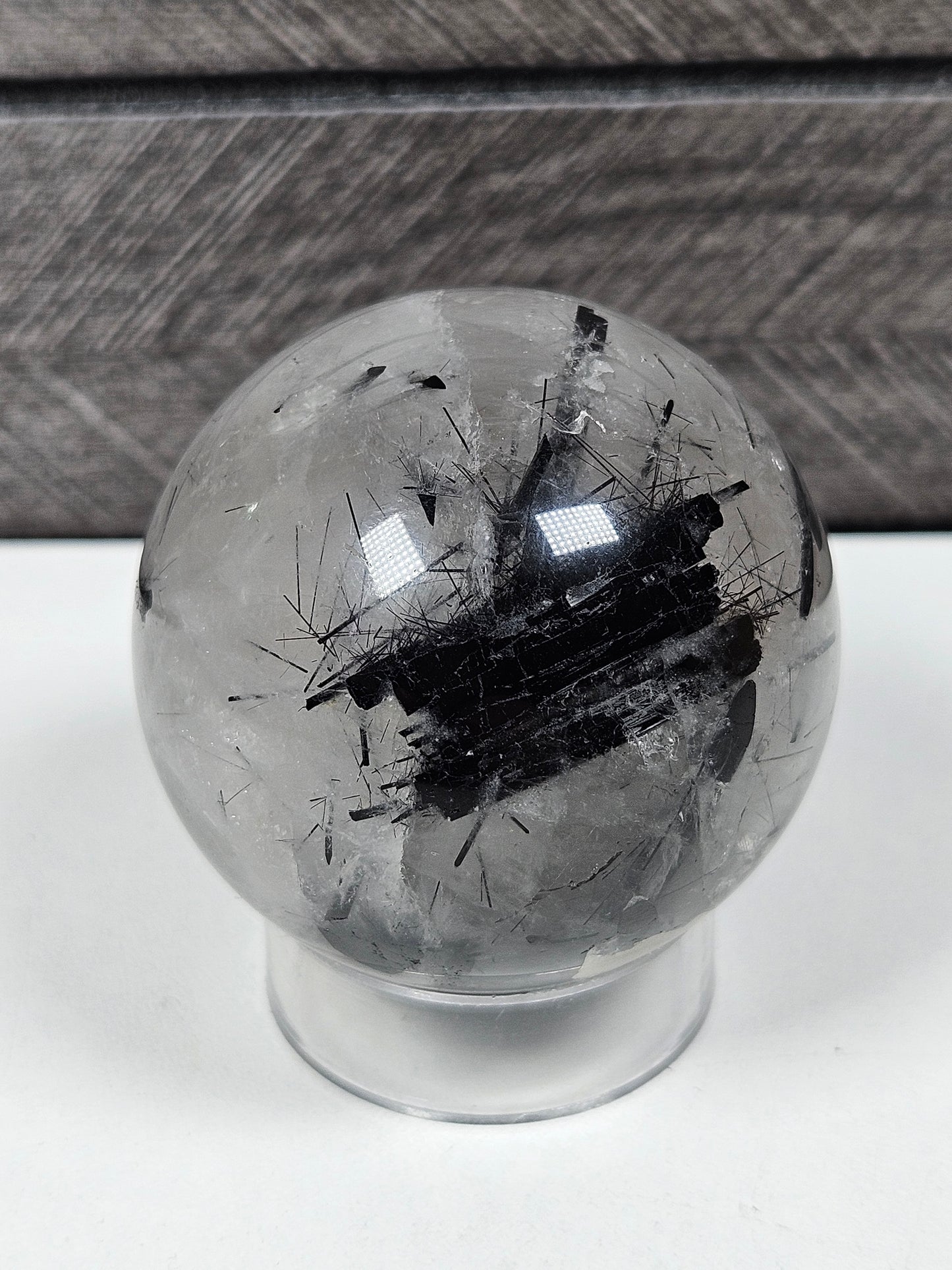 Zwarte toermalijn/kwarts bol 136 gram