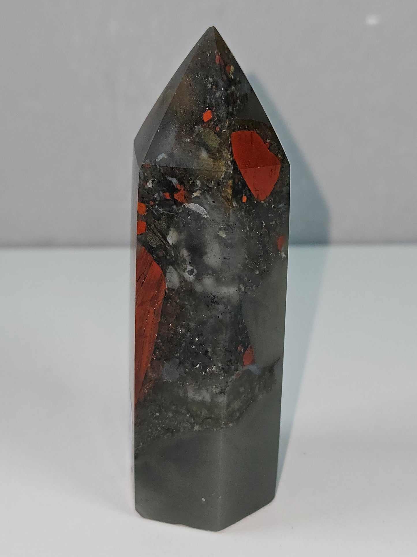 Bloedsteen toren 102 gram