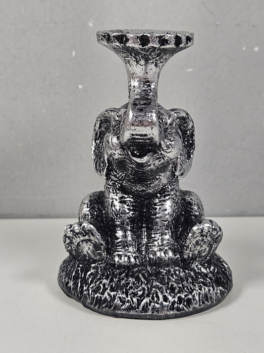 Bolhouder zittende olifant zilver