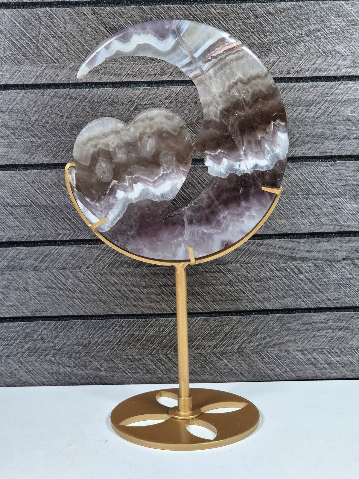 Amethist en Crazy Lace Maan met Pootafdruk op Standaard