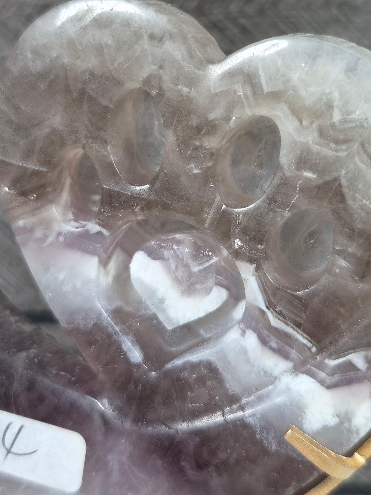 Amethist en Crazy Lace Maan met Pootafdruk op Standaard