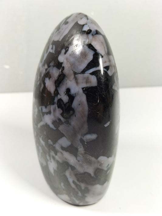 Merliniet sculptuur 600 gram