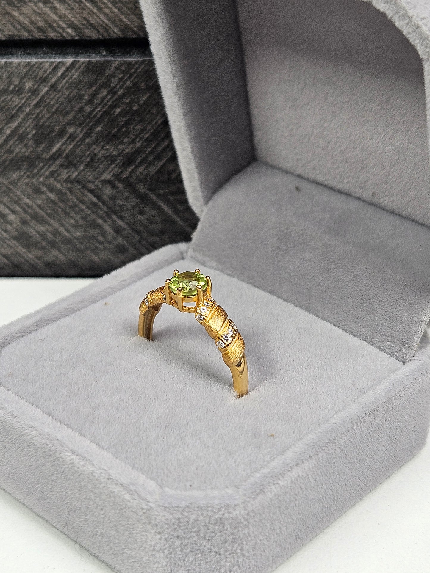 Peridoot s925(verguld) verstelbare ring nr27