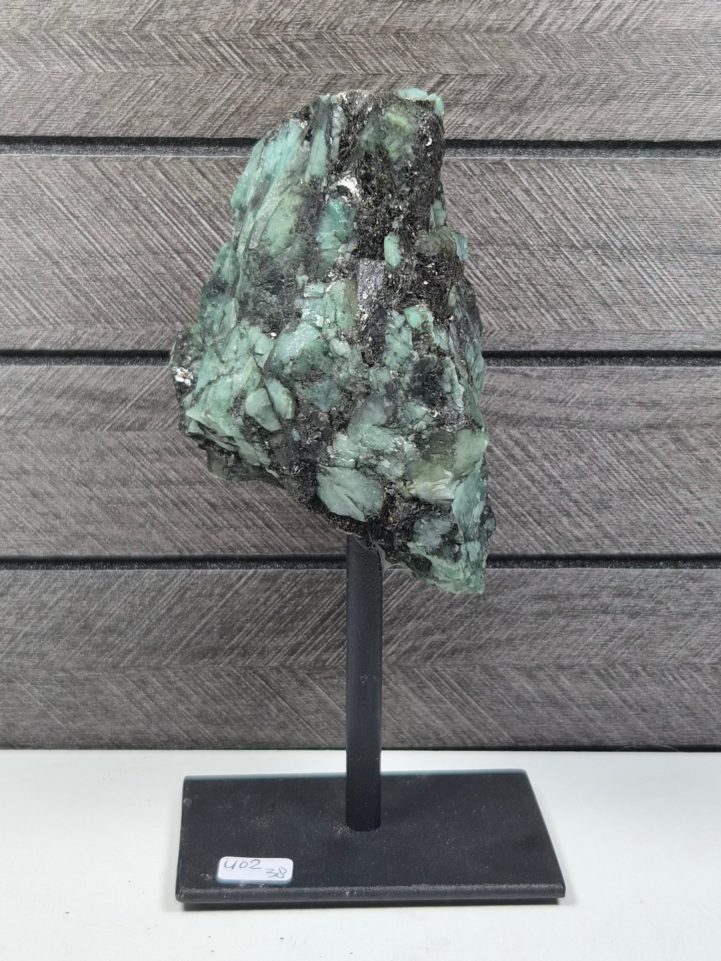 Emerald ruw op standaard 402 gram