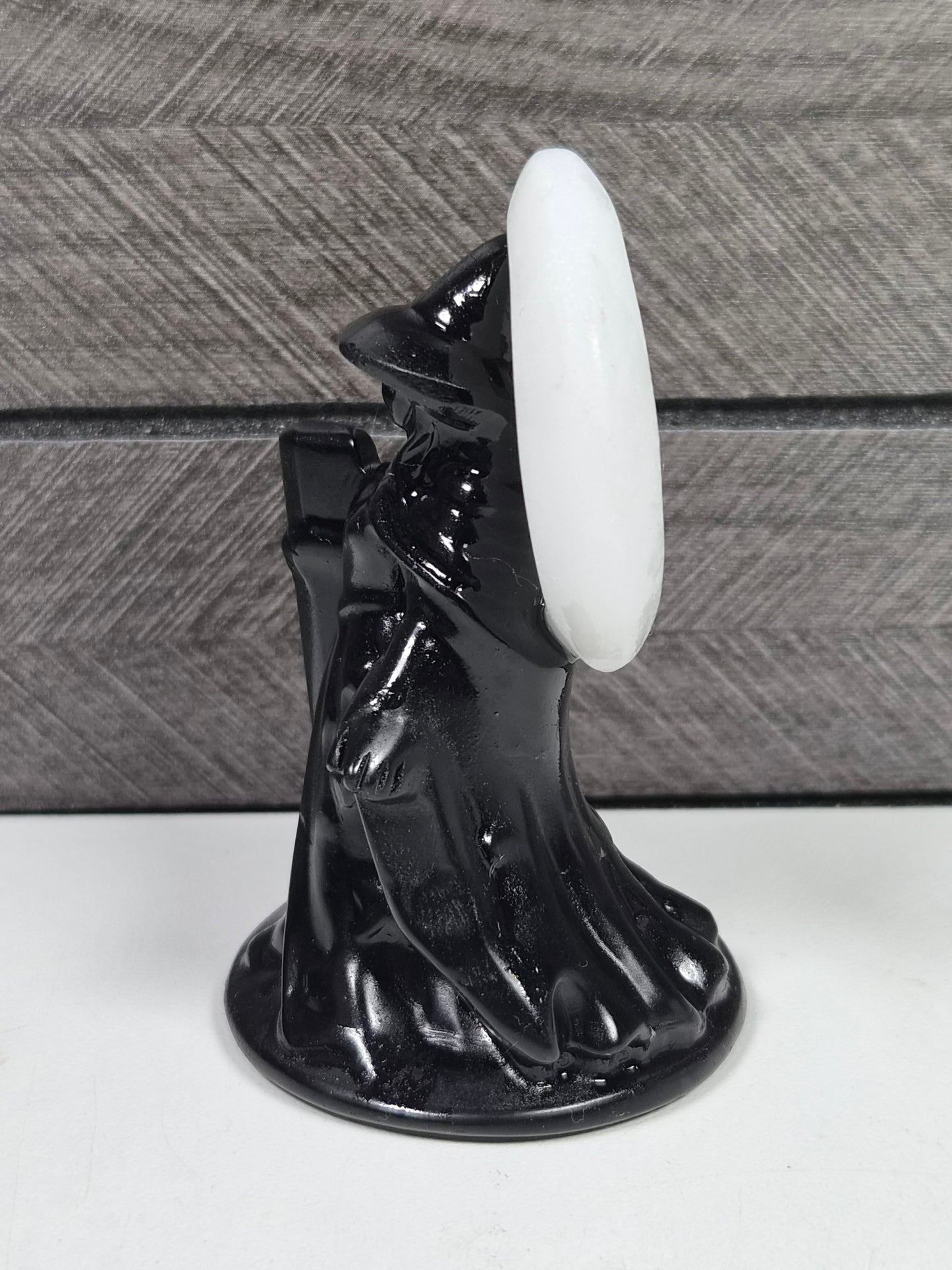 Zwarte Obsidiaan Heks met Witte Jade Maan