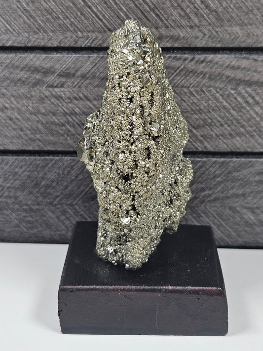 Pyriet op houten basis 354 gram