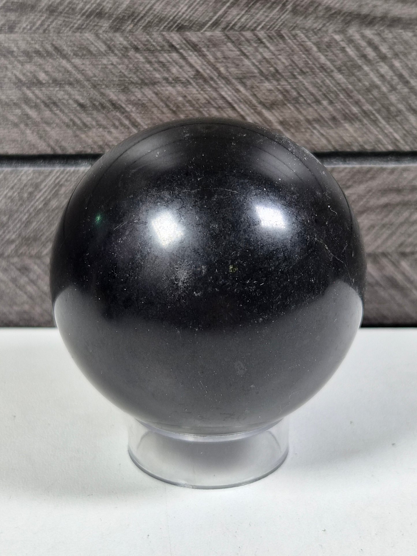 Zwarte Toermalijn bol 318 gram
