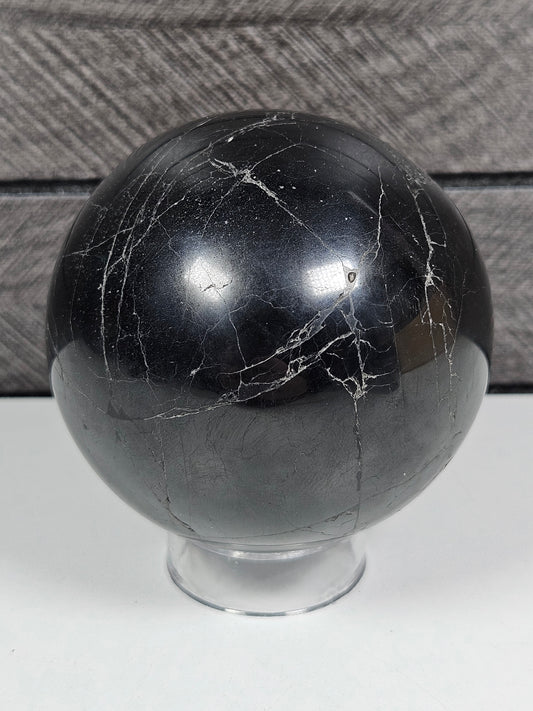 Zwarte toermalijn bol 566 gram