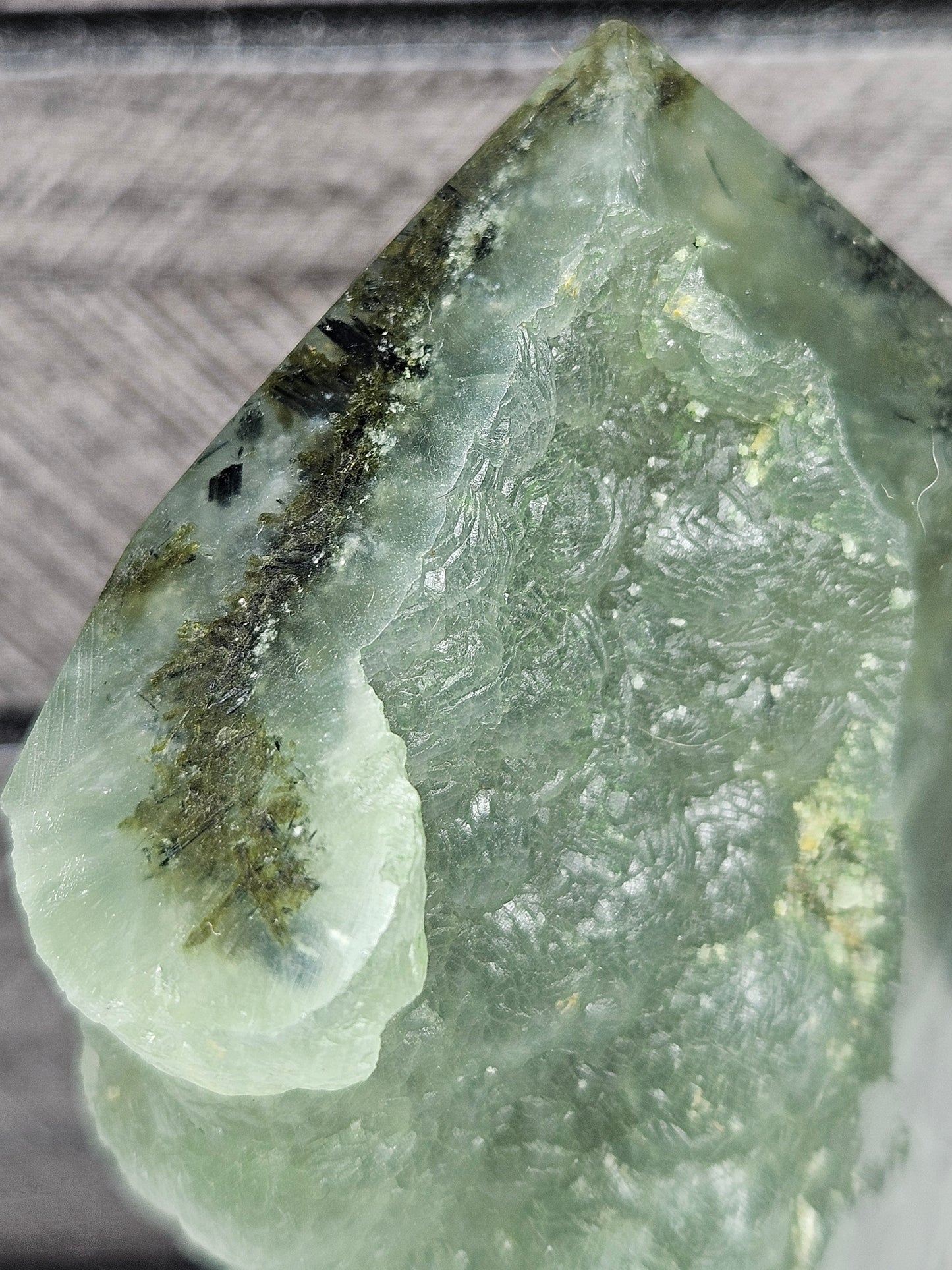 Prehniet toren 231 gram