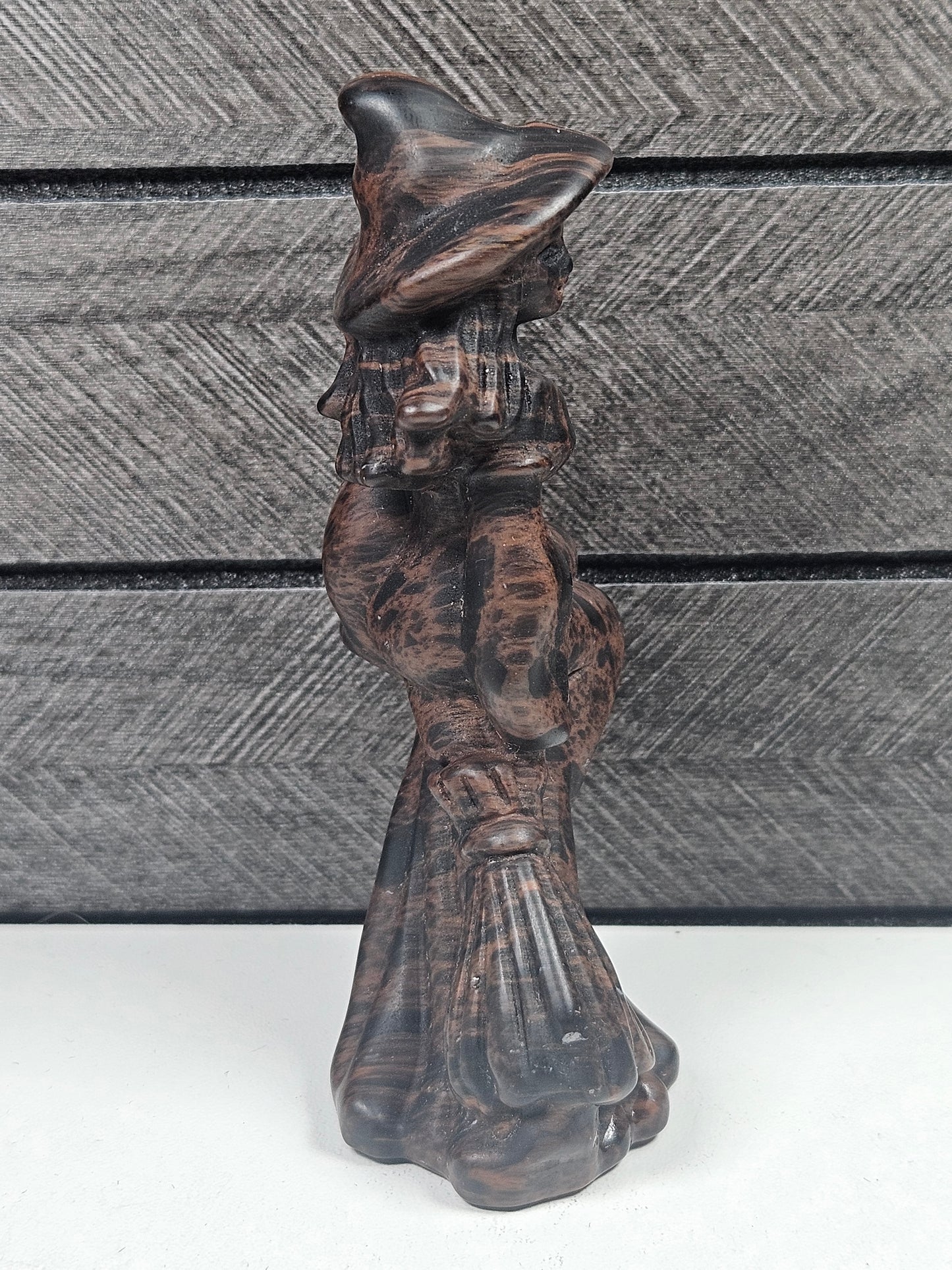 Mahonie Obsidiaan heks op bezem