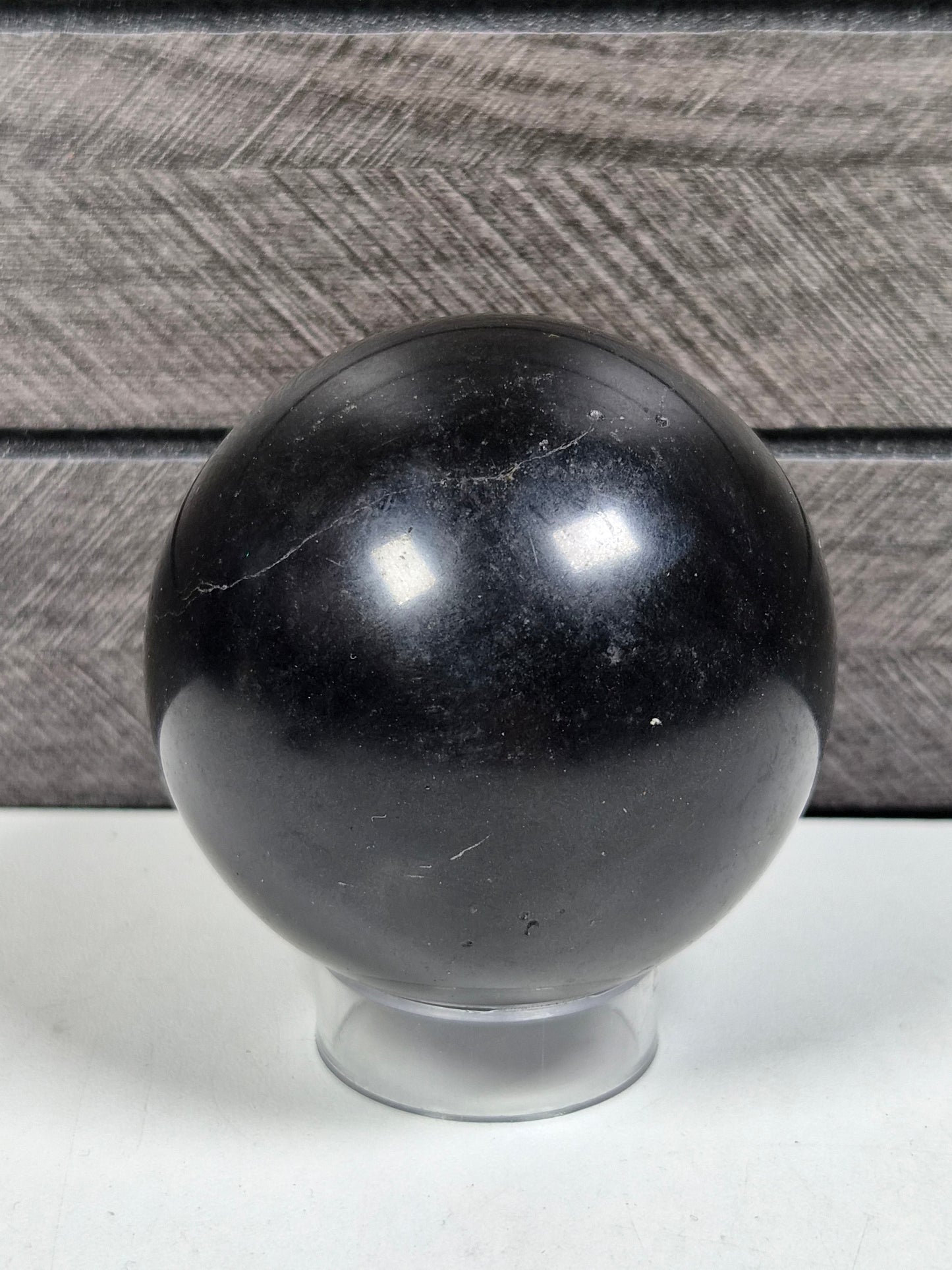 Zwarte Toermalijn bol 344 gram