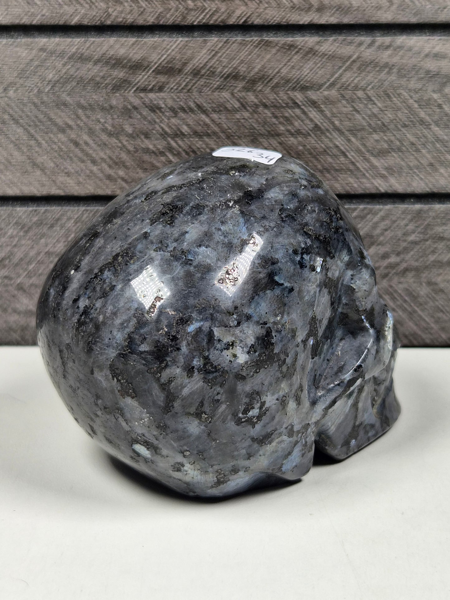 Larvikiet Schedel 526 gram