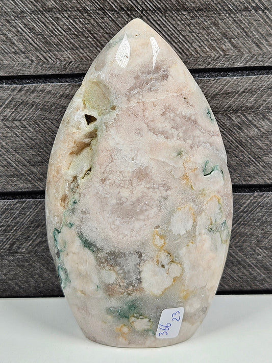 Roze Amethist Sculptuur 366 gram