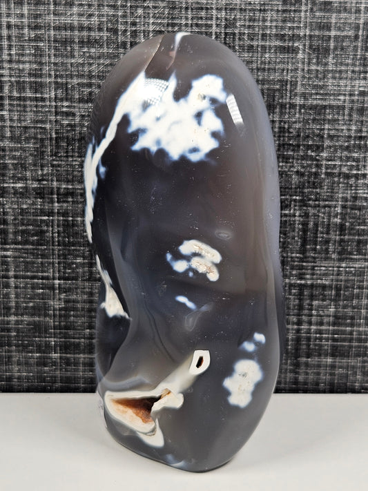 Orka agaat sculptuur 1094 gram