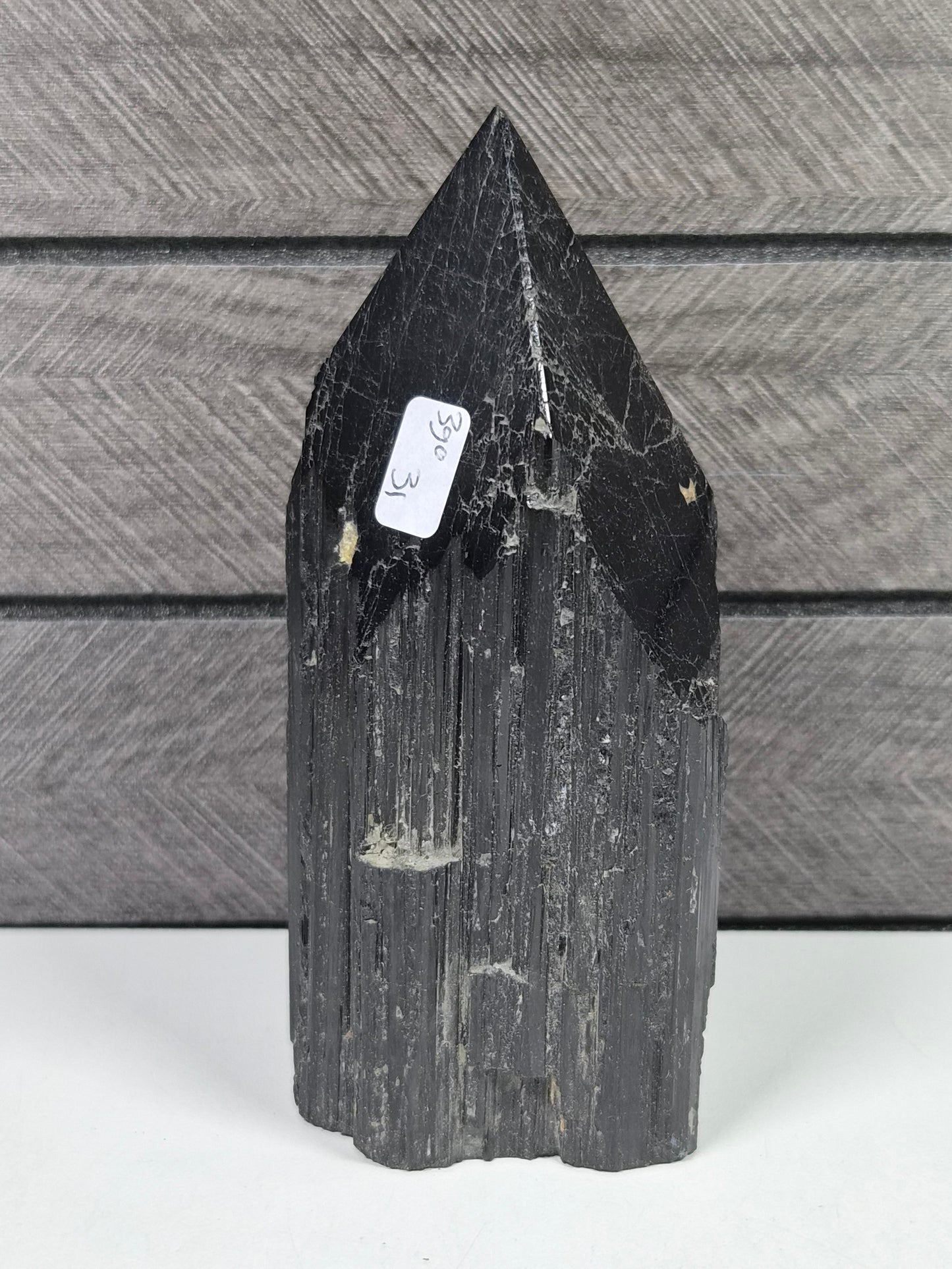 Zwarte toermalijn toren 390 gram