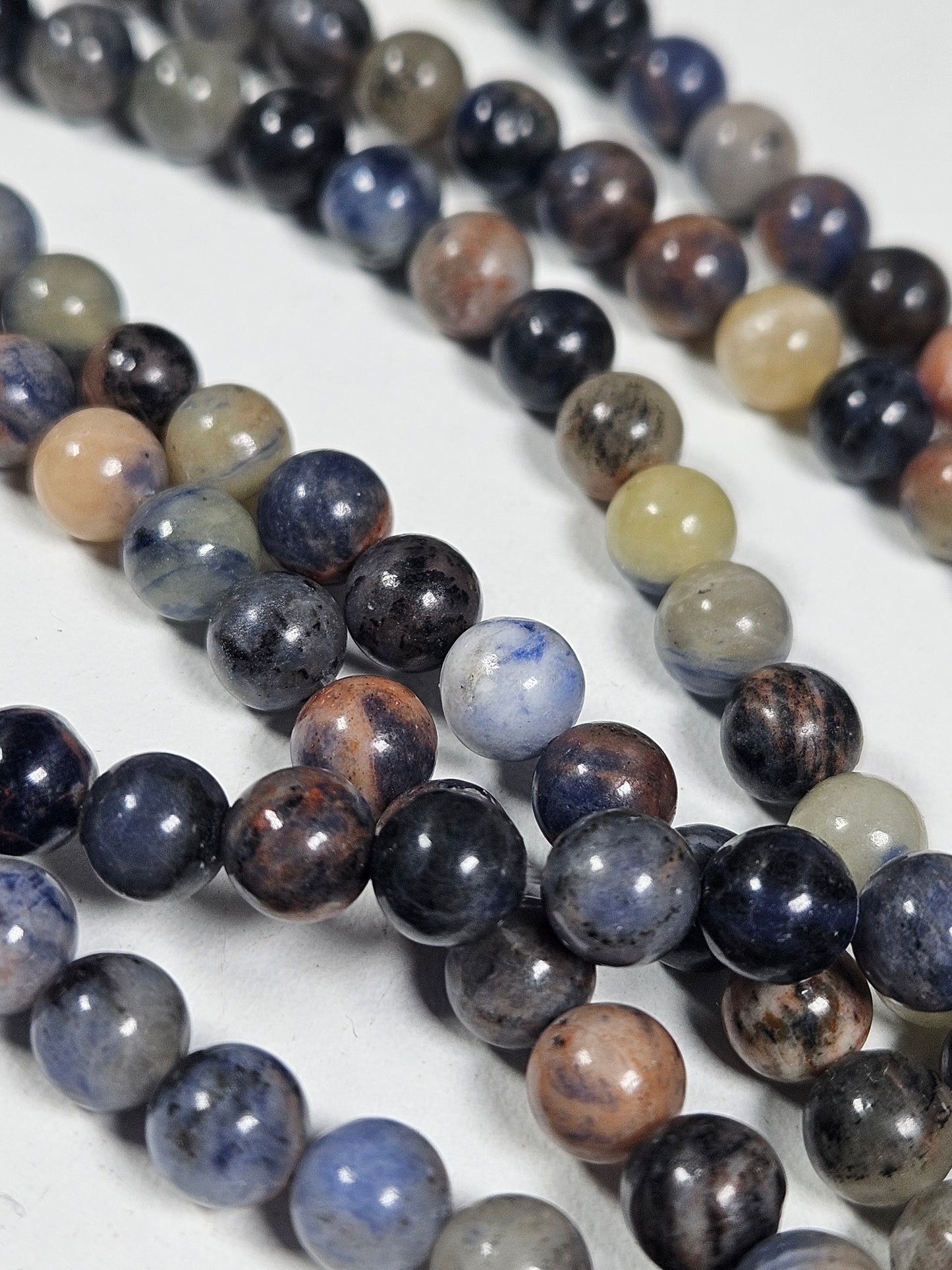 Sodaliet kralenstreng 6mm