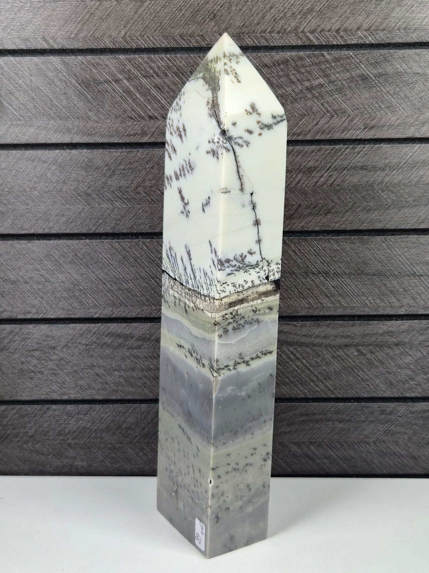 Dendriet Agaat toren 906 gram