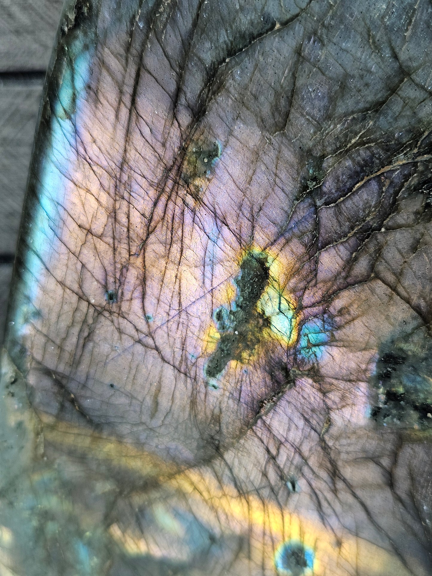 Labradoriet sculptuur 1432 gram