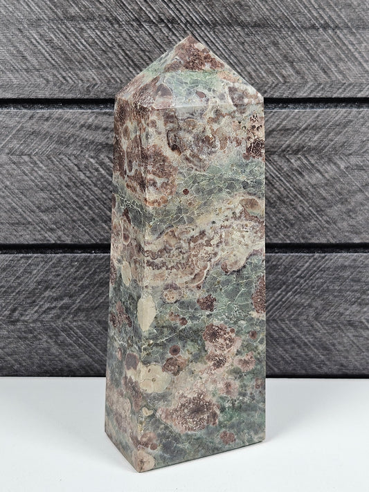 Groene bloem Jaspis toren 218 gram